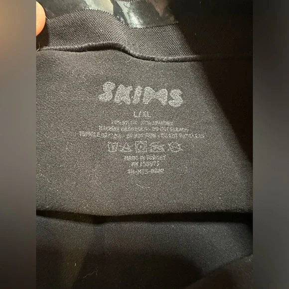 NWOT SKIMS SCULPTING SHORT MID THIGH WITH OPEN GUSSET L/XL‎ BLACK/Onyx - Picture 7 of 9